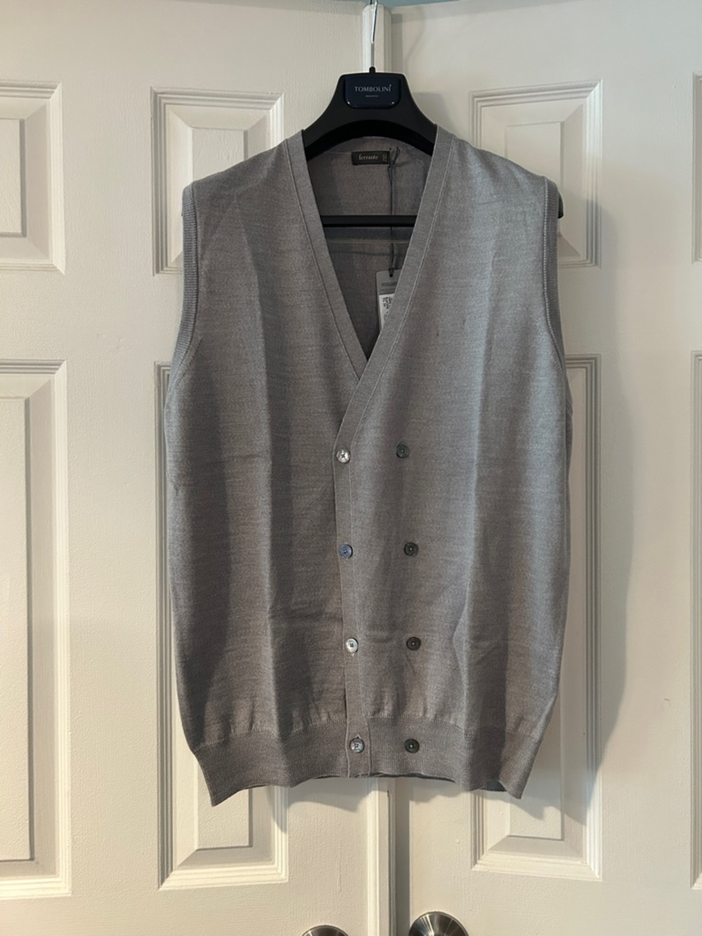Men's Gray V-Neck Double-Breasted Knit Vest